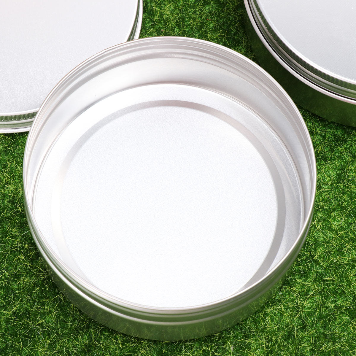 10個入り、ねじ込み式のアルミ製ボトルサンプル容器。再利用可 - Tin Container Lid のレビューと価格